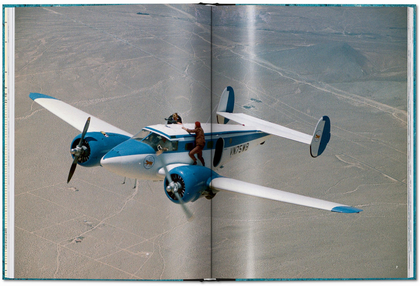 The James Bond Archives. The Complete Films (English)