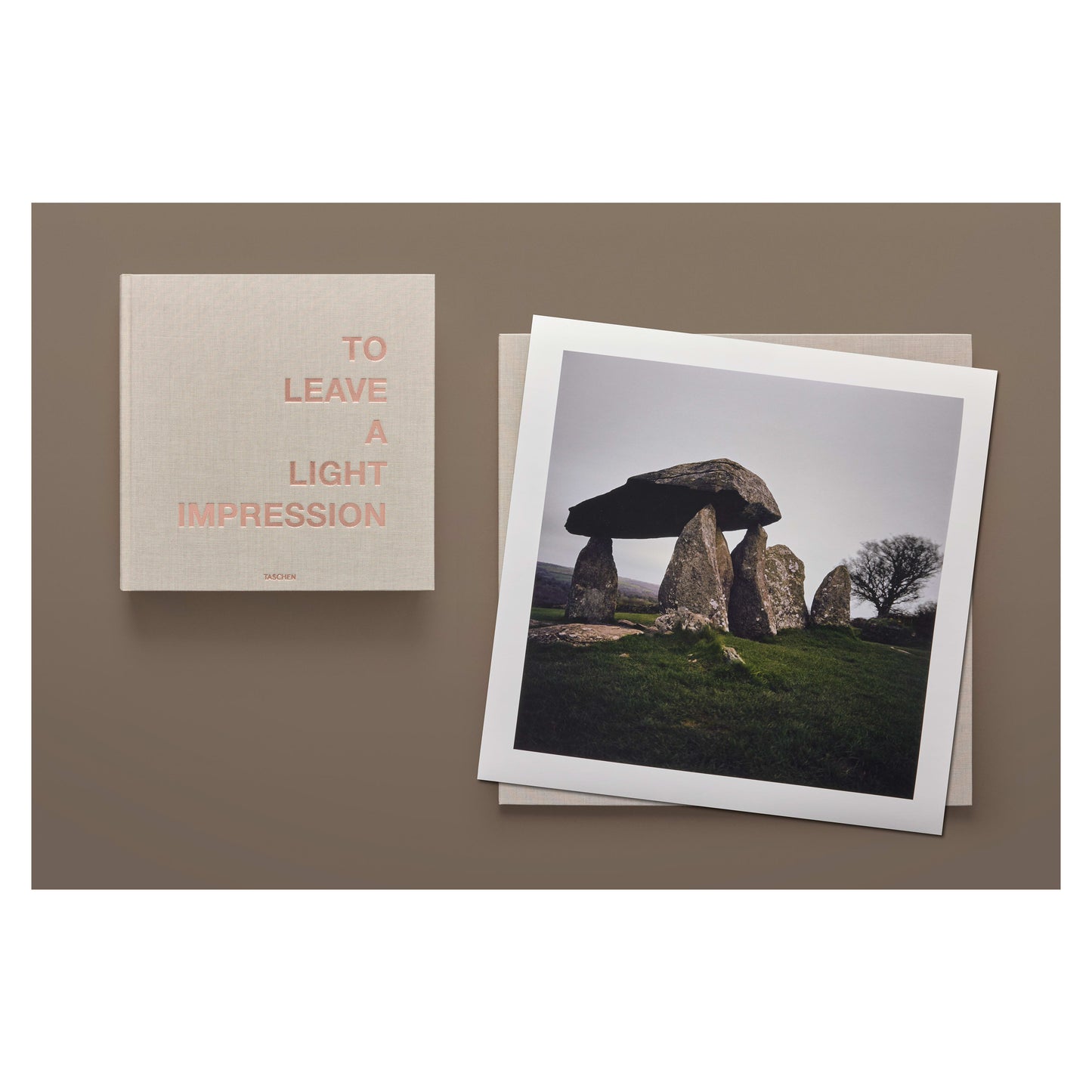 Darren Almond. Fullmoon. Art Edition No. 1–60, ‘Fullmoon@Pentre Ifan’ (German, French, English)