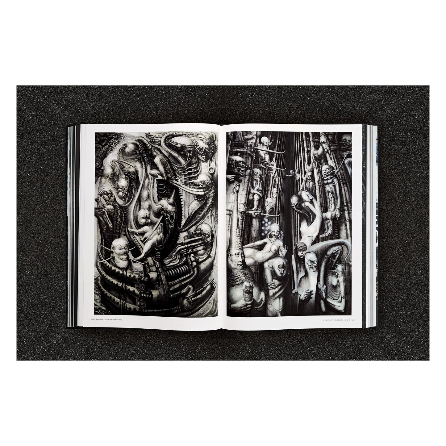 HR Giger (German, French, English) (AP)