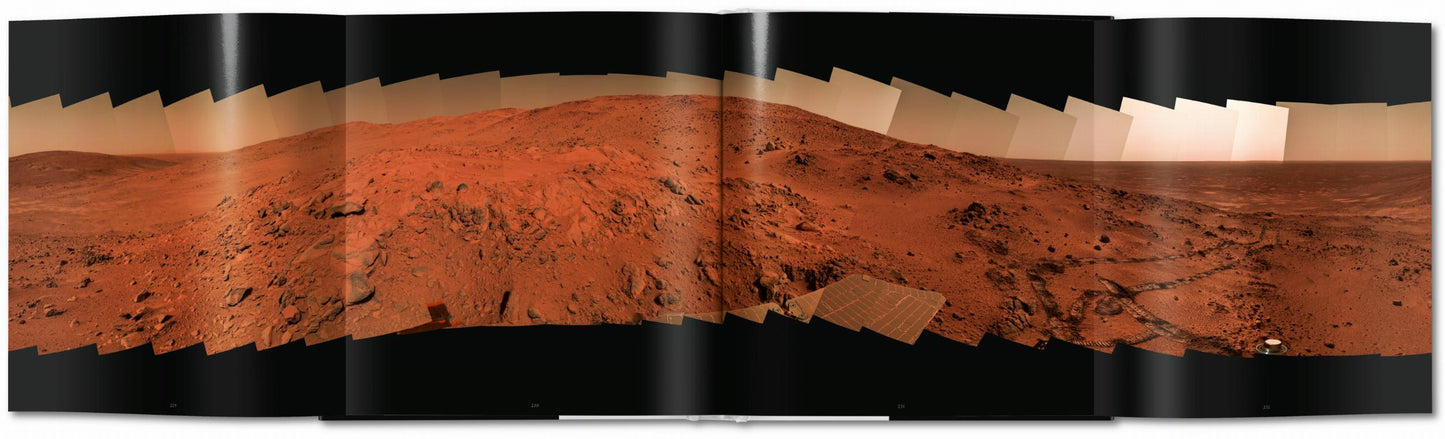 Mars. Photographs from the NASA Archives (German, French, English)