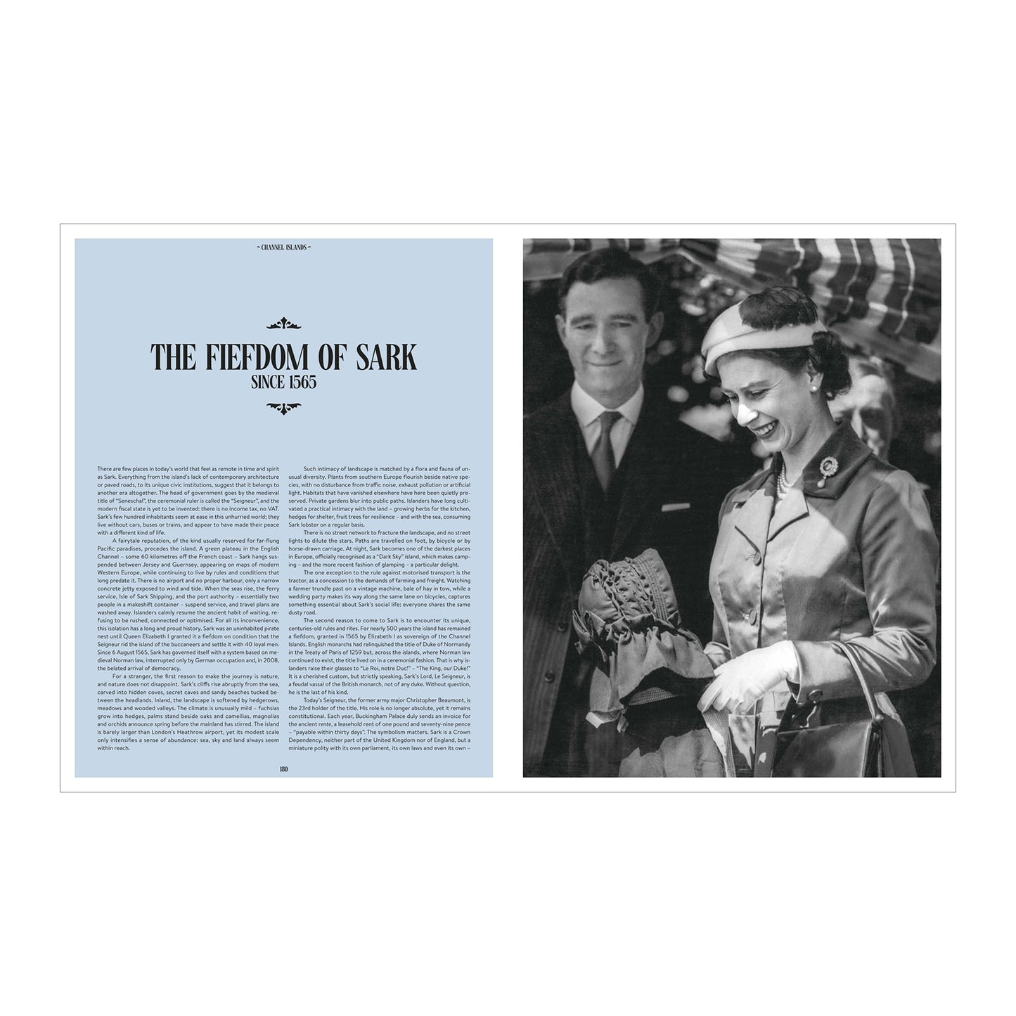 A Kingdom of Cottages. Royal Holiday Homes for Rent (English)