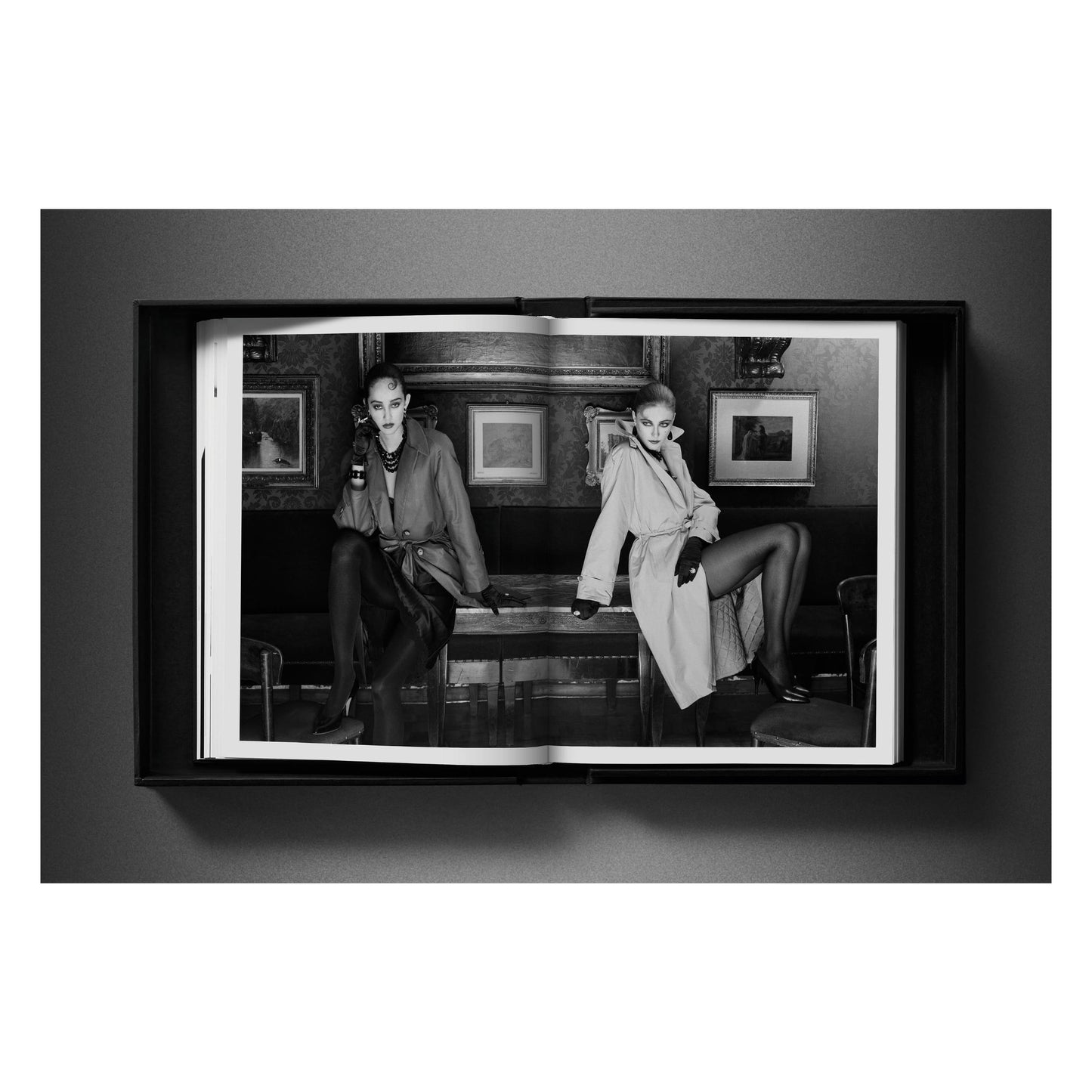 Bailey, 1980s Fashion, Art B, Jerry Hall (English) (AP)
